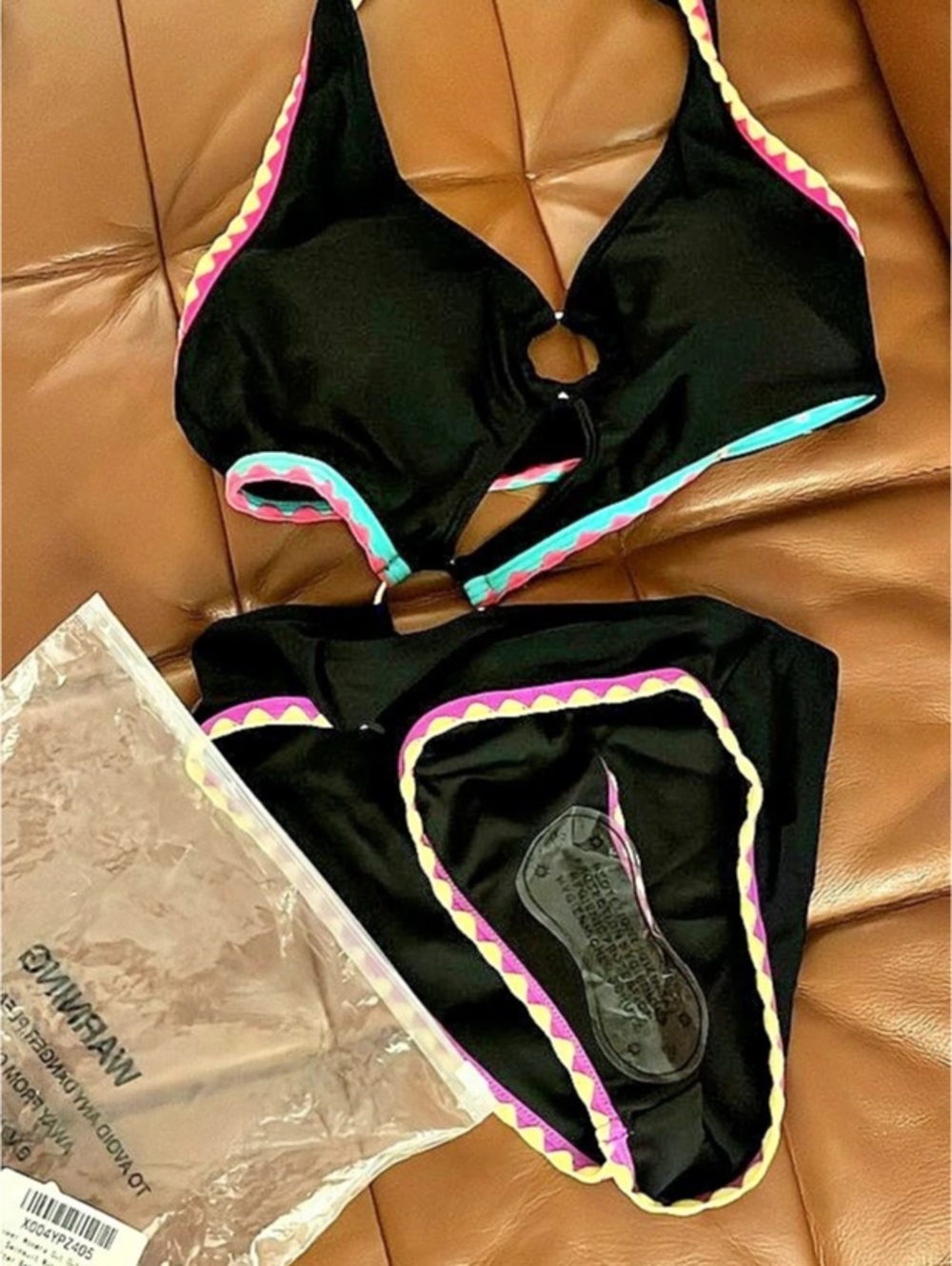 Bikini Set in Black & Pink Like New - Picture 3 of 3